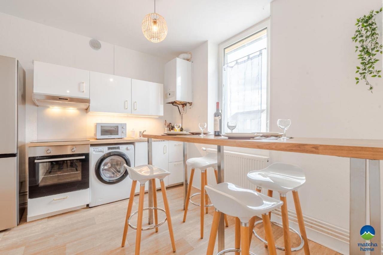 3 Appts - 3 A 7 Lits - Parfait 6 A 10 Pers - Max 29 Pers - 1 Immeuble - Convivialite, Rentabilite ------ - 3 Apts - 3 To 7 Beds - Ideal For 6 To 10 Guests - Up To 29 - Same Building -- Cattenom * Hettange-Grande