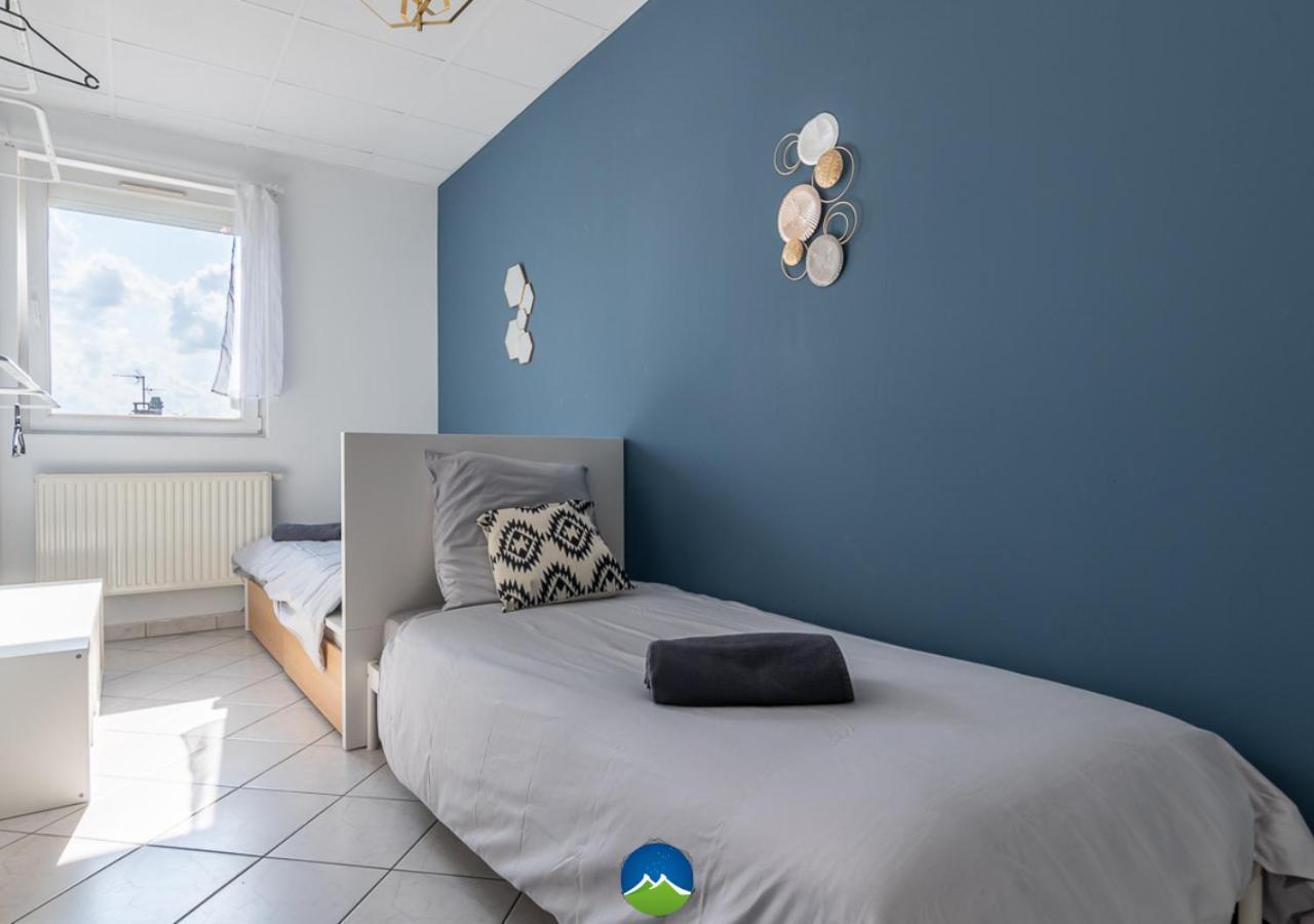 Appartement 3 Appts - 3 A 7 Lits - Parfait 6 A 10 Pers - Max 29 Pers - 1 Immeuble - Convivialite, Rentabilite ------ - 3 Apts - 3 To 7 Beds - Ideal For 6 To 10 Guests - Up To 29 - Same Building -- Cattenom Hettange-Grande