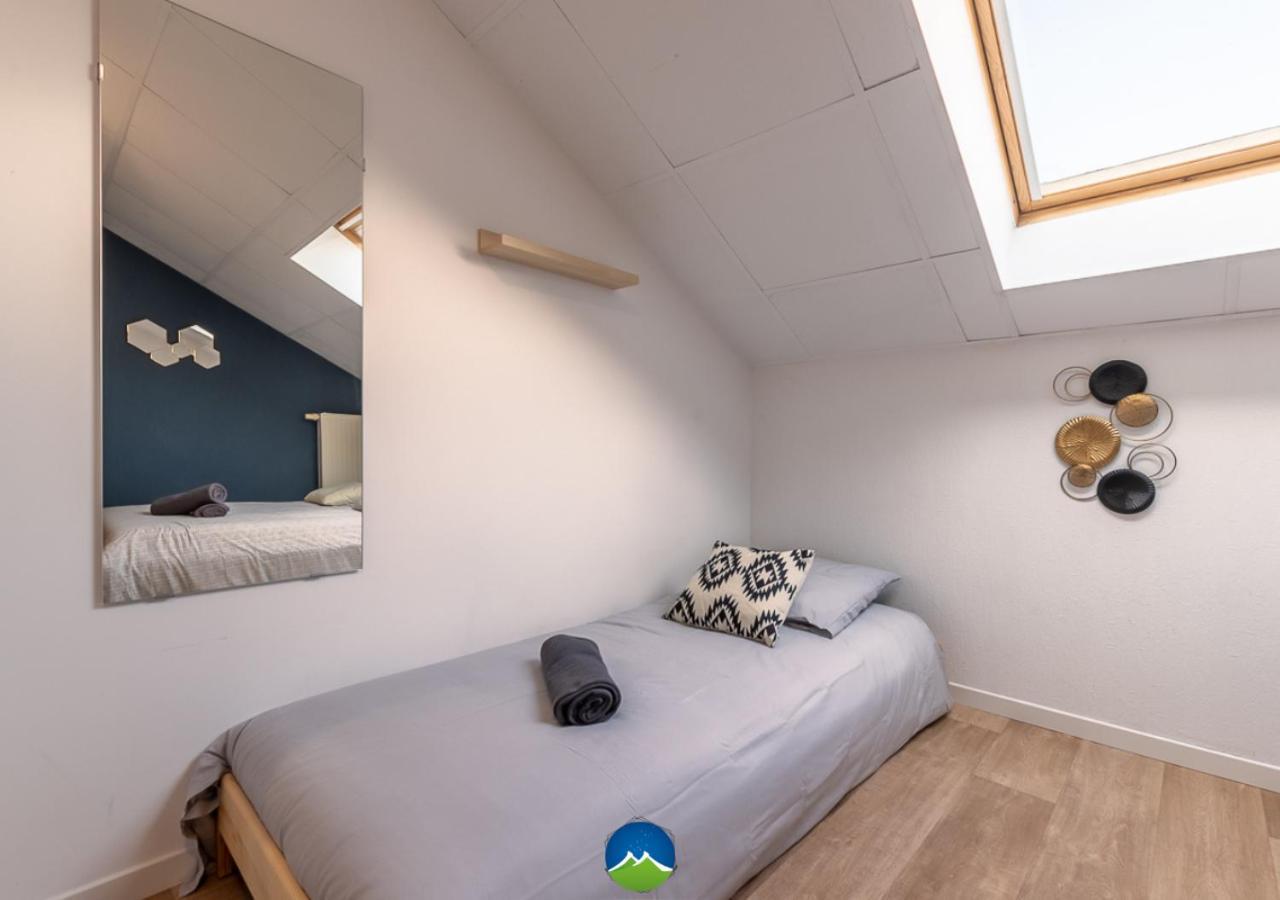 3 Appts - 3 A 7 Lits - Parfait 6 A 10 Pers - Max 29 Pers - 1 Immeuble - Convivialite, Rentabilite ------ - 3 Apts - 3 To 7 Beds - Ideal For 6 To 10 Guests - Up To 29 - Same Building -- Cattenom Appartement *